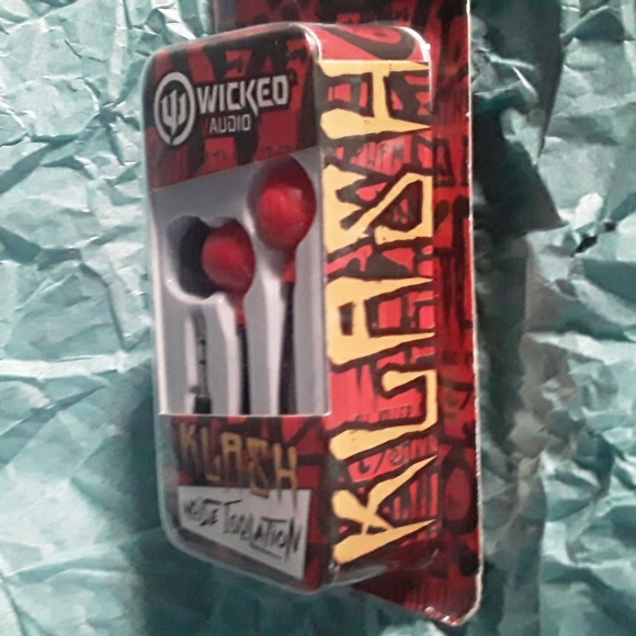 Ear buds - Picture 3 of 4